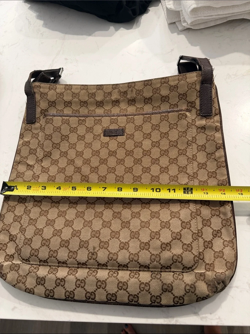 Gucci Beige/Brown GG Supreme Crossbody Messenger Bag authentic